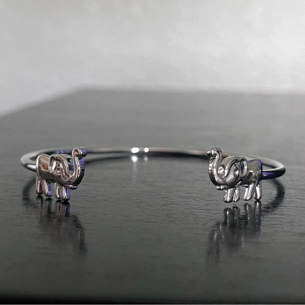 Lucky Elephants Bracelet Women’s Silver